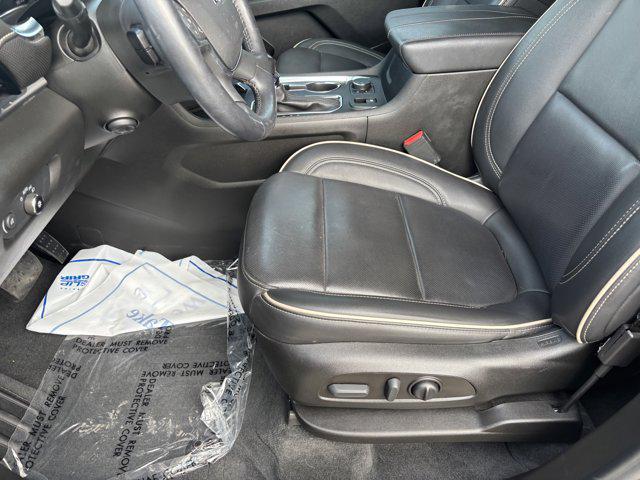 used 2022 Chevrolet Traverse car, priced at $35,139