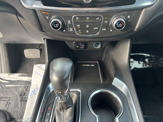used 2022 Chevrolet Traverse car, priced at $35,139