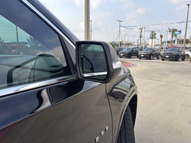 used 2022 Chevrolet Traverse car, priced at $35,139
