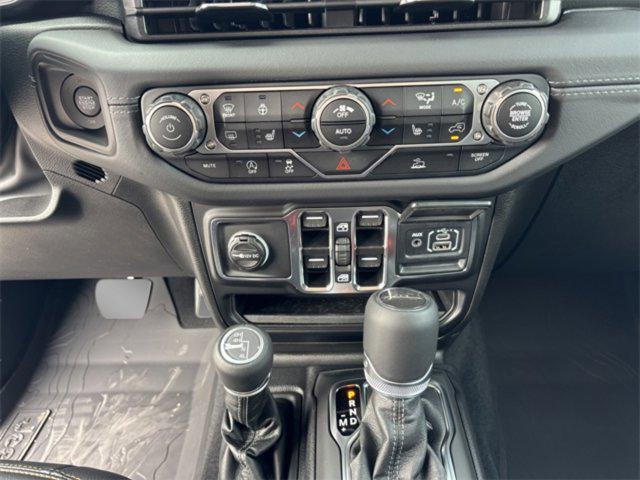 new 2025 Jeep Gladiator car, priced at $42,141