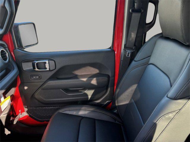 new 2025 Jeep Gladiator car, priced at $44,122