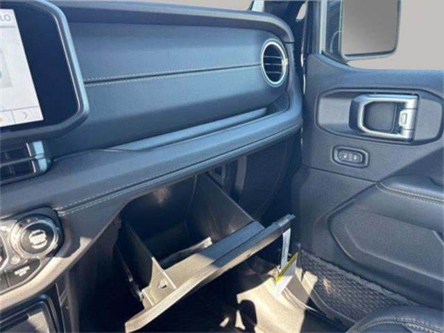 new 2025 Jeep Gladiator car, priced at $42,141