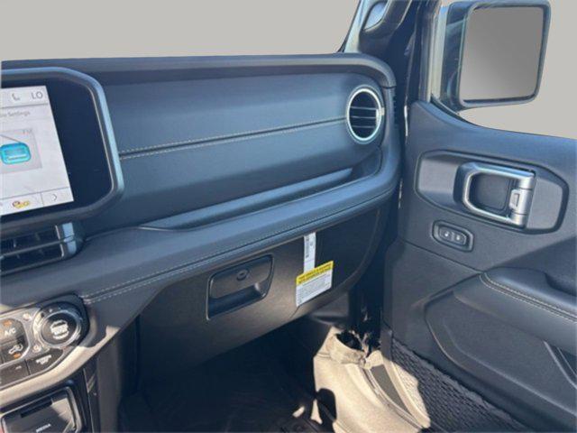 new 2025 Jeep Gladiator car, priced at $42,141