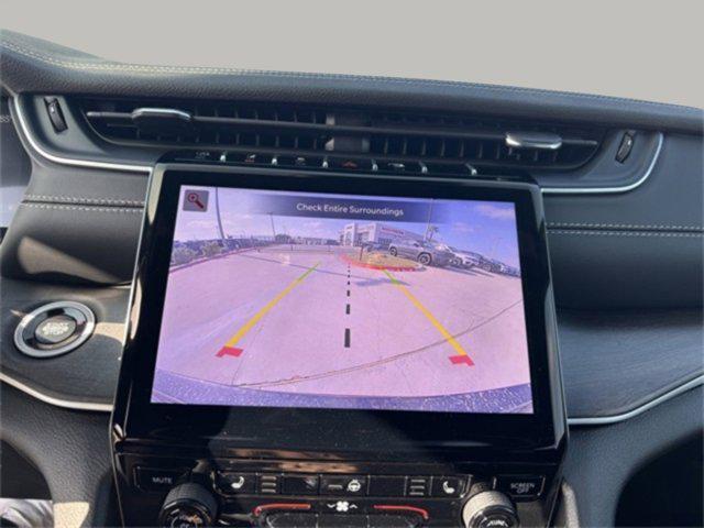 new 2025 Jeep Grand Cherokee L car, priced at $42,599