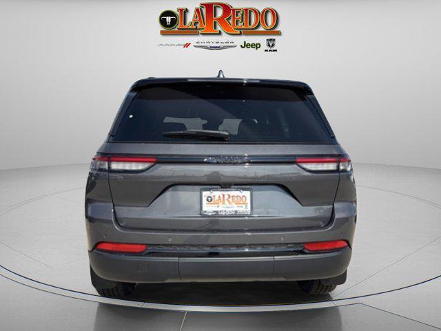 new 2025 Jeep Grand Cherokee car, priced at $40,640