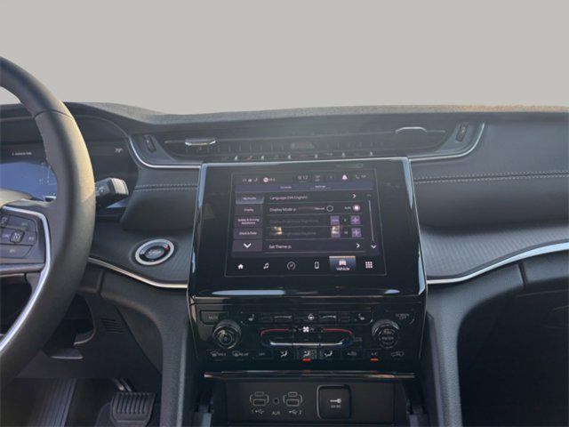 new 2025 Jeep Grand Cherokee L car, priced at $39,557