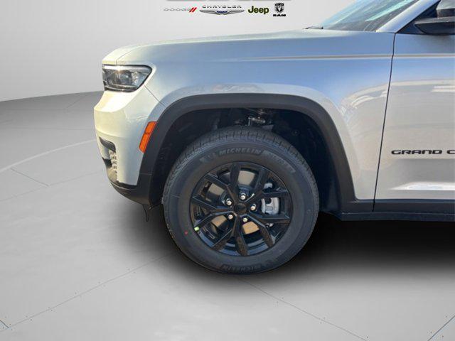 new 2025 Jeep Grand Cherokee L car, priced at $39,557