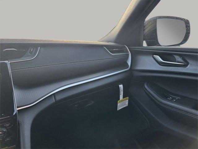 new 2025 Jeep Grand Cherokee L car, priced at $39,557