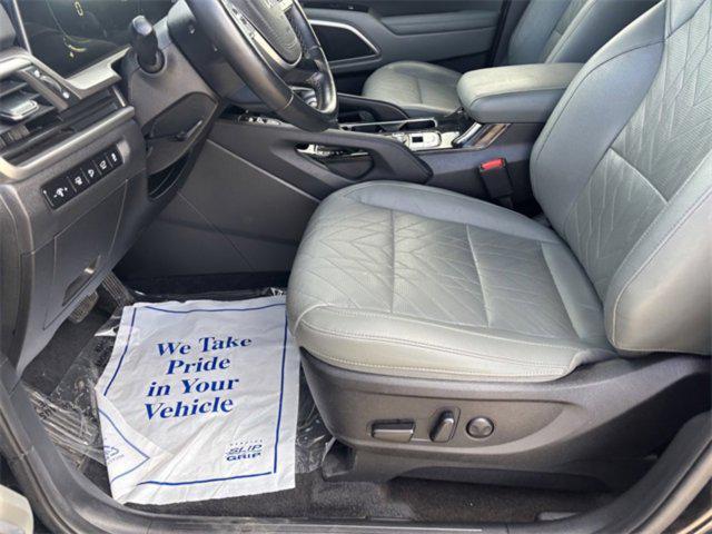 used 2023 Kia Telluride car, priced at $35,240