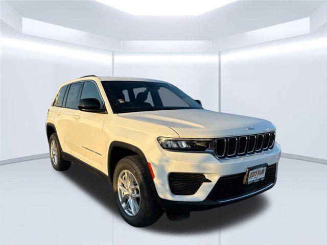 new 2025 Jeep Grand Cherokee car, priced at $34,970