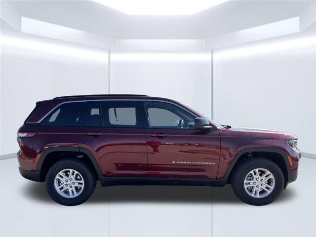 new 2025 Jeep Grand Cherokee car, priced at $37,896