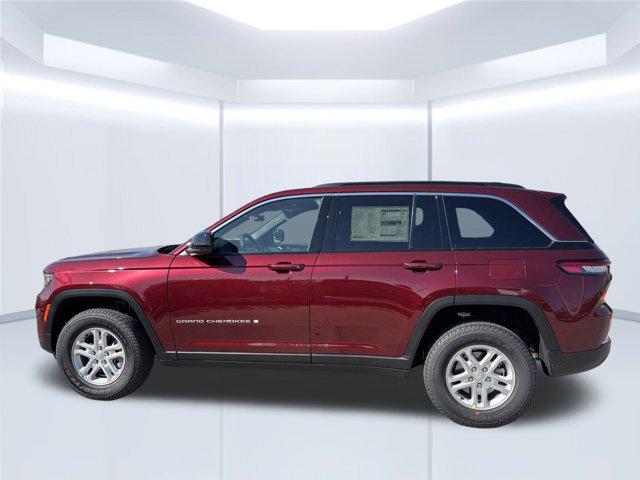 new 2025 Jeep Grand Cherokee car, priced at $37,896