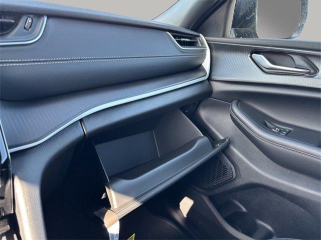 new 2025 Jeep Grand Cherokee car, priced at $34,243