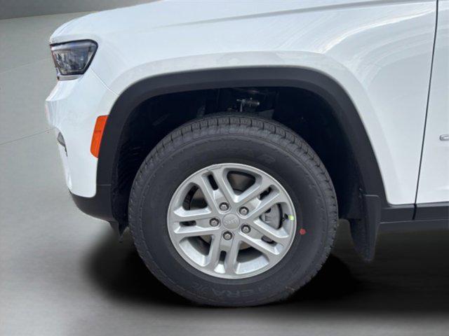 new 2025 Jeep Grand Cherokee car, priced at $34,243