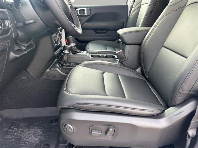 new 2025 Jeep Gladiator car, priced at $42,149