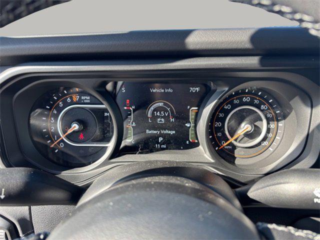 new 2025 Jeep Gladiator car, priced at $44,122