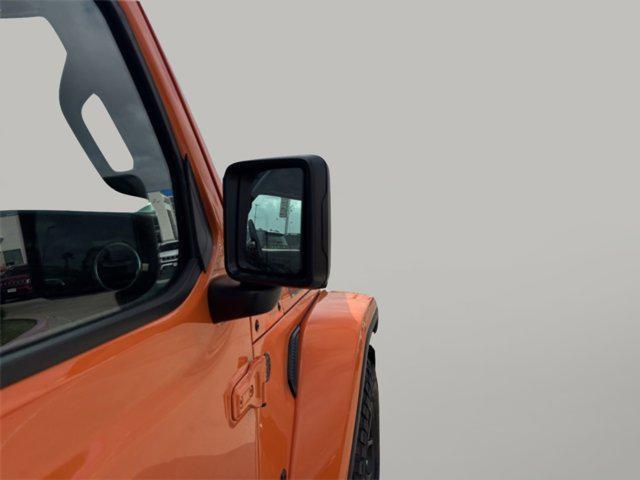 new 2025 Jeep Gladiator car, priced at $43,947