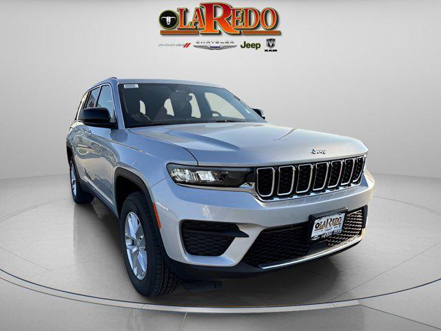 new 2025 Jeep Grand Cherokee car, priced at $38,872