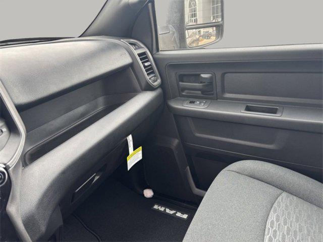 new 2025 Ram 2500 car, priced at $61,628