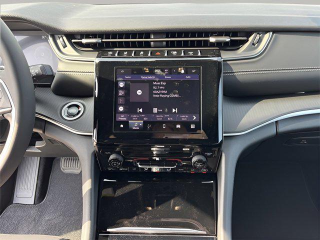 new 2025 Jeep Grand Cherokee L car, priced at $39,270