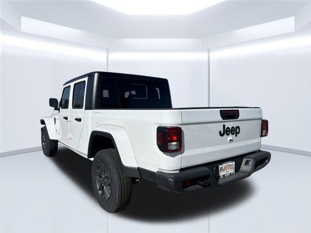 new 2024 Jeep Gladiator car, priced at $51,525