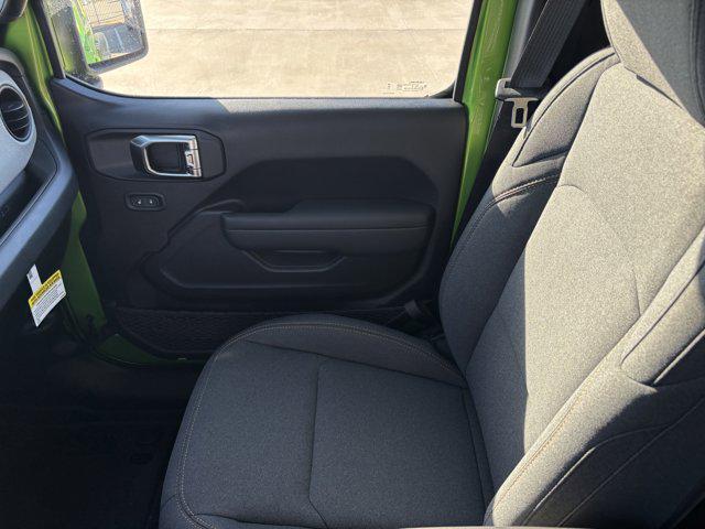 new 2025 Jeep Wrangler car, priced at $47,068