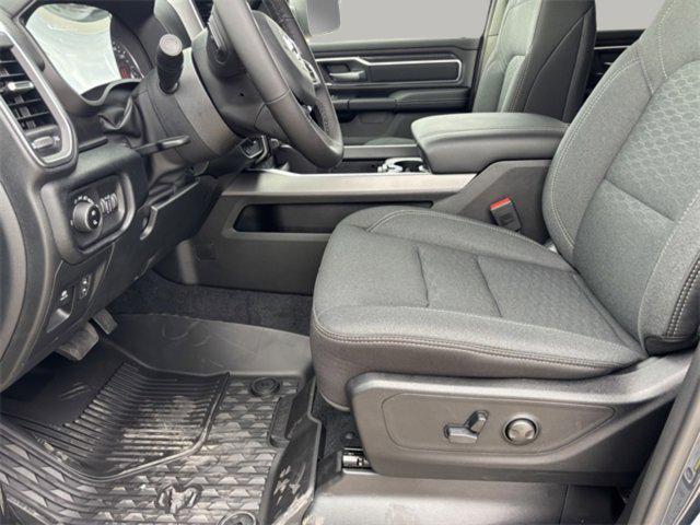 new 2025 Ram 1500 car, priced at $45,062