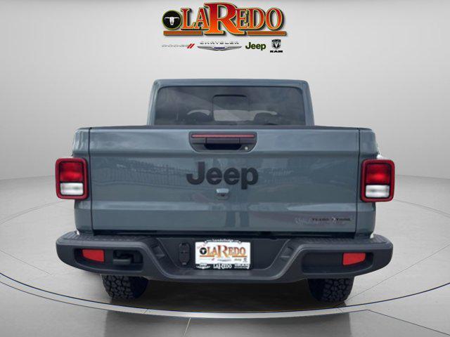 new 2025 Jeep Gladiator car, priced at $43,662