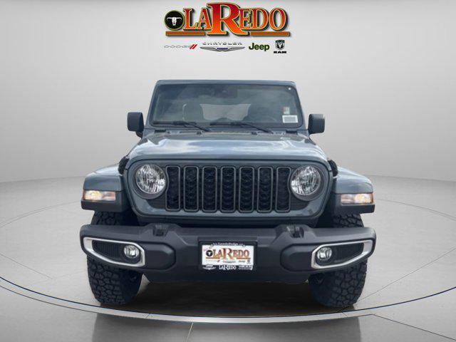 new 2025 Jeep Gladiator car, priced at $43,662