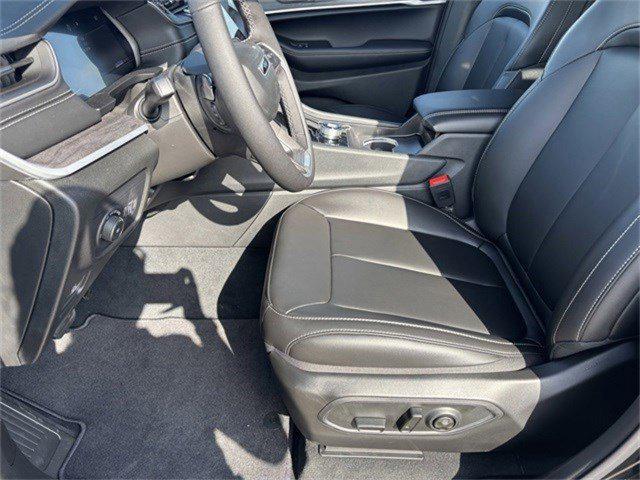 new 2025 Jeep Grand Cherokee L car, priced at $39,931