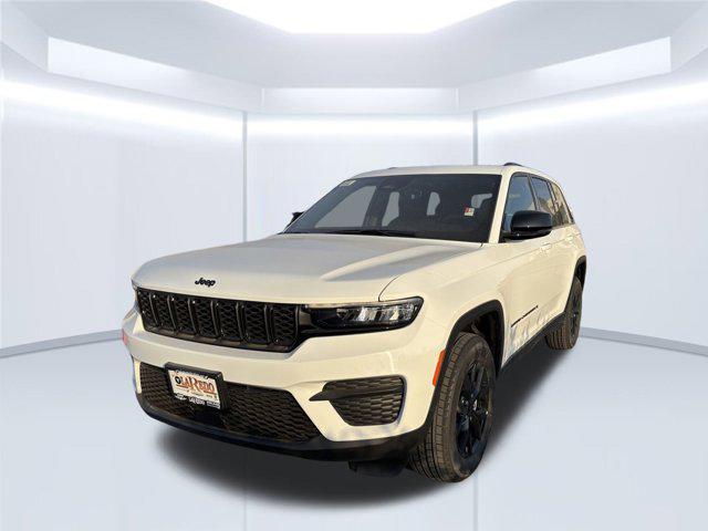 new 2025 Jeep Grand Cherokee car, priced at $38,678