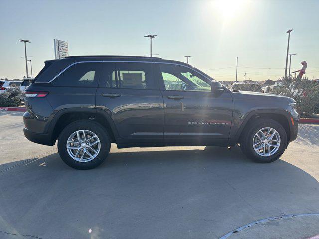 new 2025 Jeep Grand Cherokee car, priced at $40,139