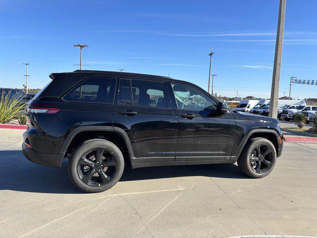 new 2025 Jeep Grand Cherokee car, priced at $45,040