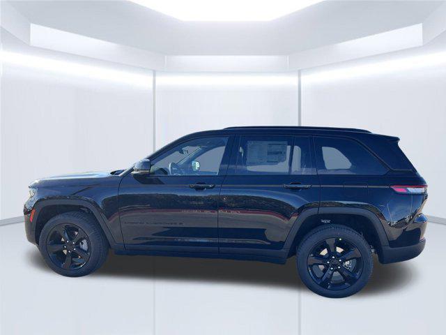 new 2025 Jeep Grand Cherokee car, priced at $45,040