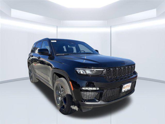 new 2025 Jeep Grand Cherokee car, priced at $45,040