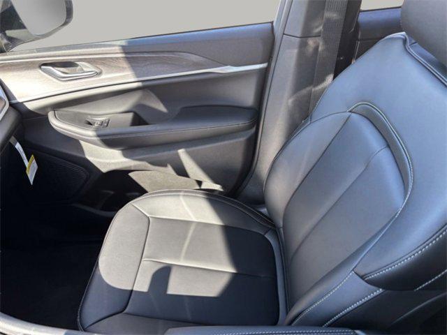 new 2025 Jeep Grand Cherokee L car, priced at $47,752