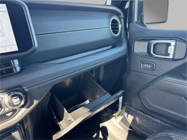 new 2025 Jeep Gladiator car, priced at $42,141