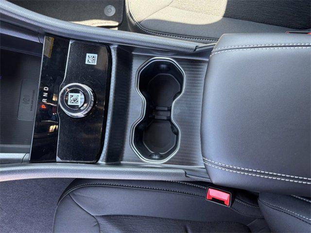new 2025 Jeep Grand Cherokee car, priced at $40,050