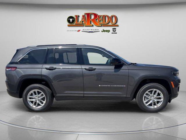 new 2025 Jeep Grand Cherokee car, priced at $40,050