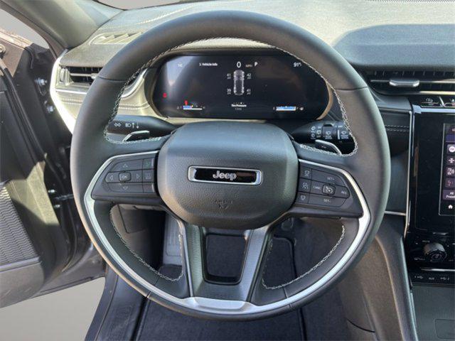 new 2025 Jeep Grand Cherokee car, priced at $40,050