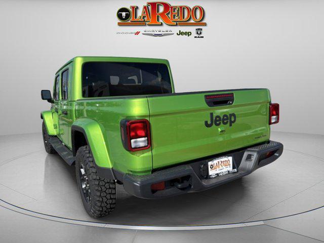 new 2025 Jeep Gladiator car, priced at $43,970