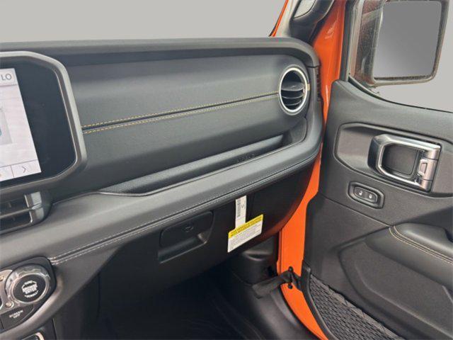 new 2025 Jeep Gladiator car, priced at $42,426