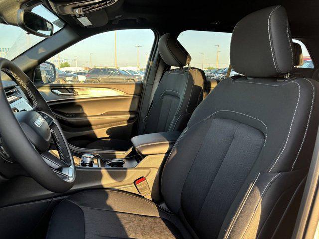 new 2025 Jeep Grand Cherokee car, priced at $35,755