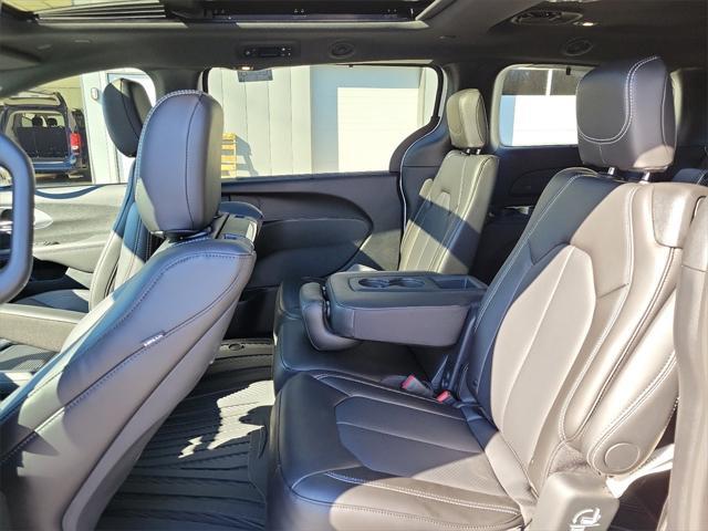 new 2024 Chrysler Pacifica car, priced at $47,459