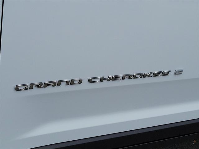 new 2023 Jeep Grand Cherokee car, priced at $35,827