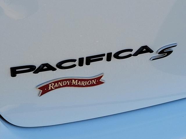 new 2024 Chrysler Pacifica car, priced at $40,575