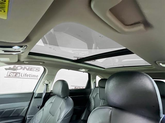 used 2023 Kia Sorento car, priced at $37,595