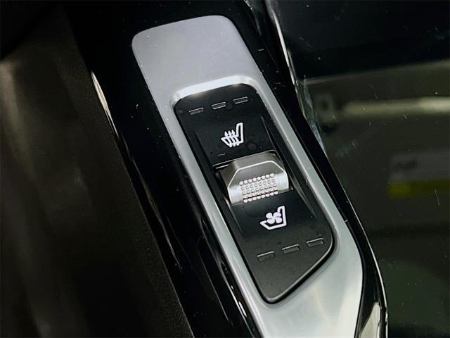 used 2023 Kia Sorento car, priced at $37,595