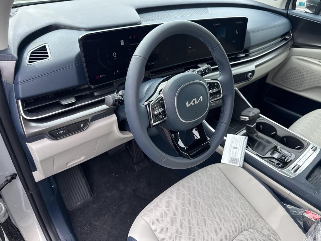 new 2026 Kia Carnival car, priced at $49,925
