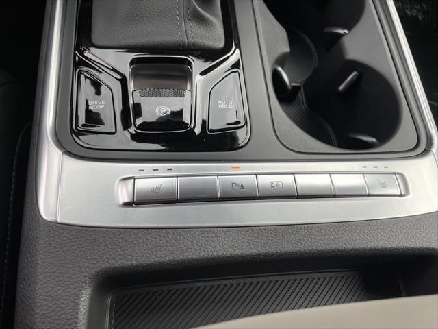 new 2025 Kia Carnival car, priced at $40,551